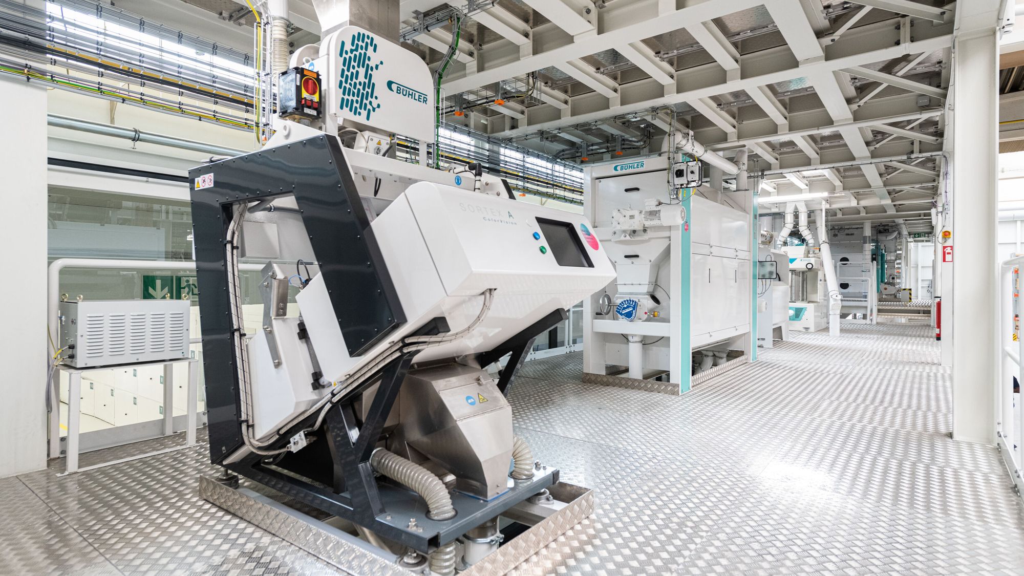 On our malting line customers can develop new recipes and optimize their processes.