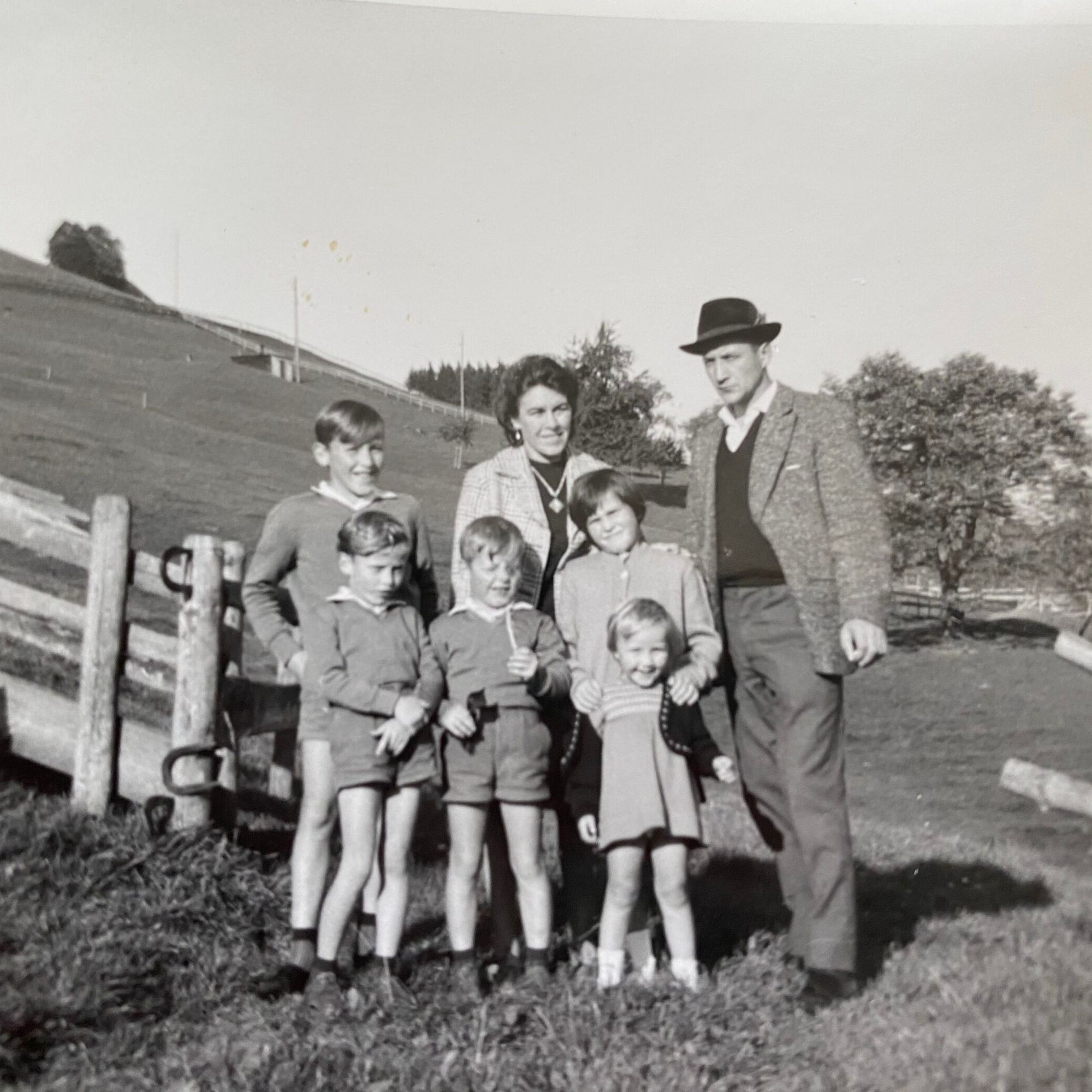 René Steiner’s Familie in Waldstatt. Sein älterer Bruder machte das Foto, sein jüngster Bruder war noch nicht geboren.