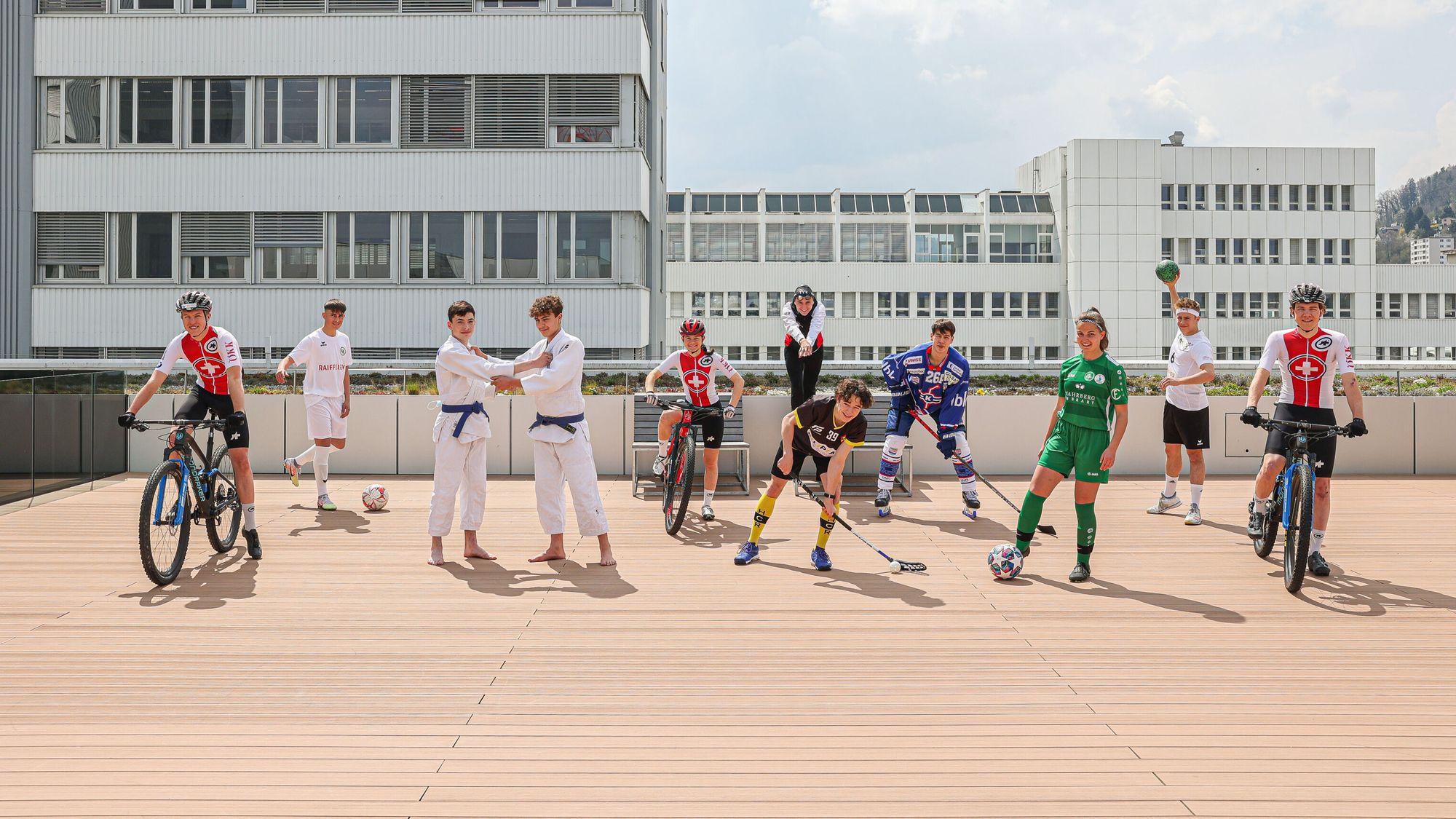 19 Talente absolvieren zurzeit eine Sportlerlehre bei Bühler.