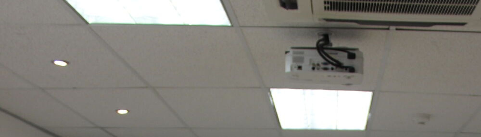 Das Team von Bühler Johannesburg bereitet Sandwiches für die Kinder zu, im Zuge des Mandela-Tages im Juli 2019.