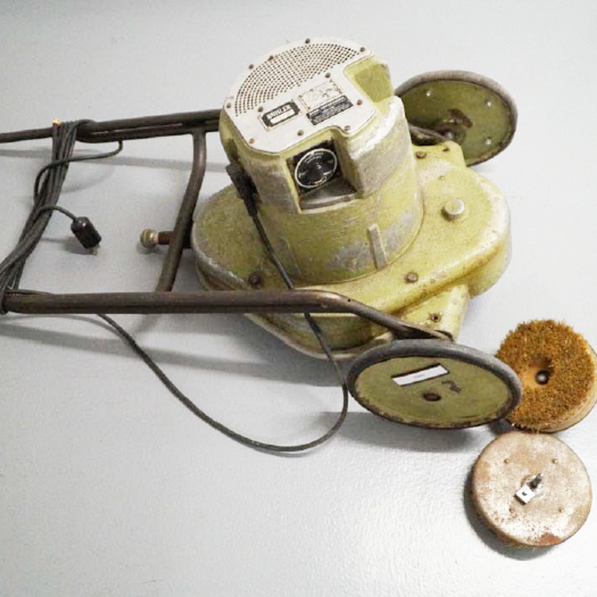 4-Scheiben-Bodenreinigungsmaschine von Bühler
