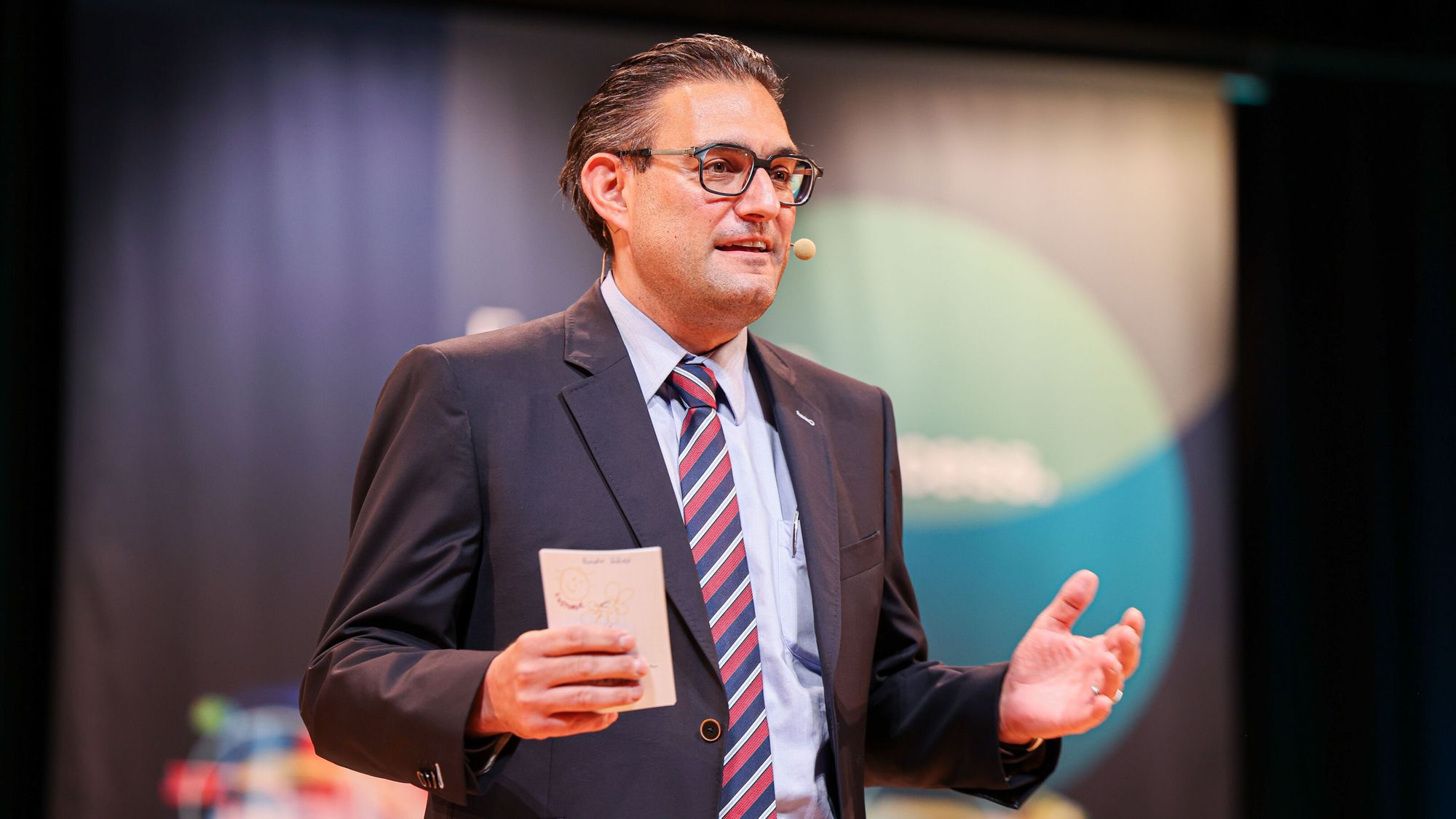 Samuel Schär, Chief Services & Sales Officer und CEO Advanced Materials