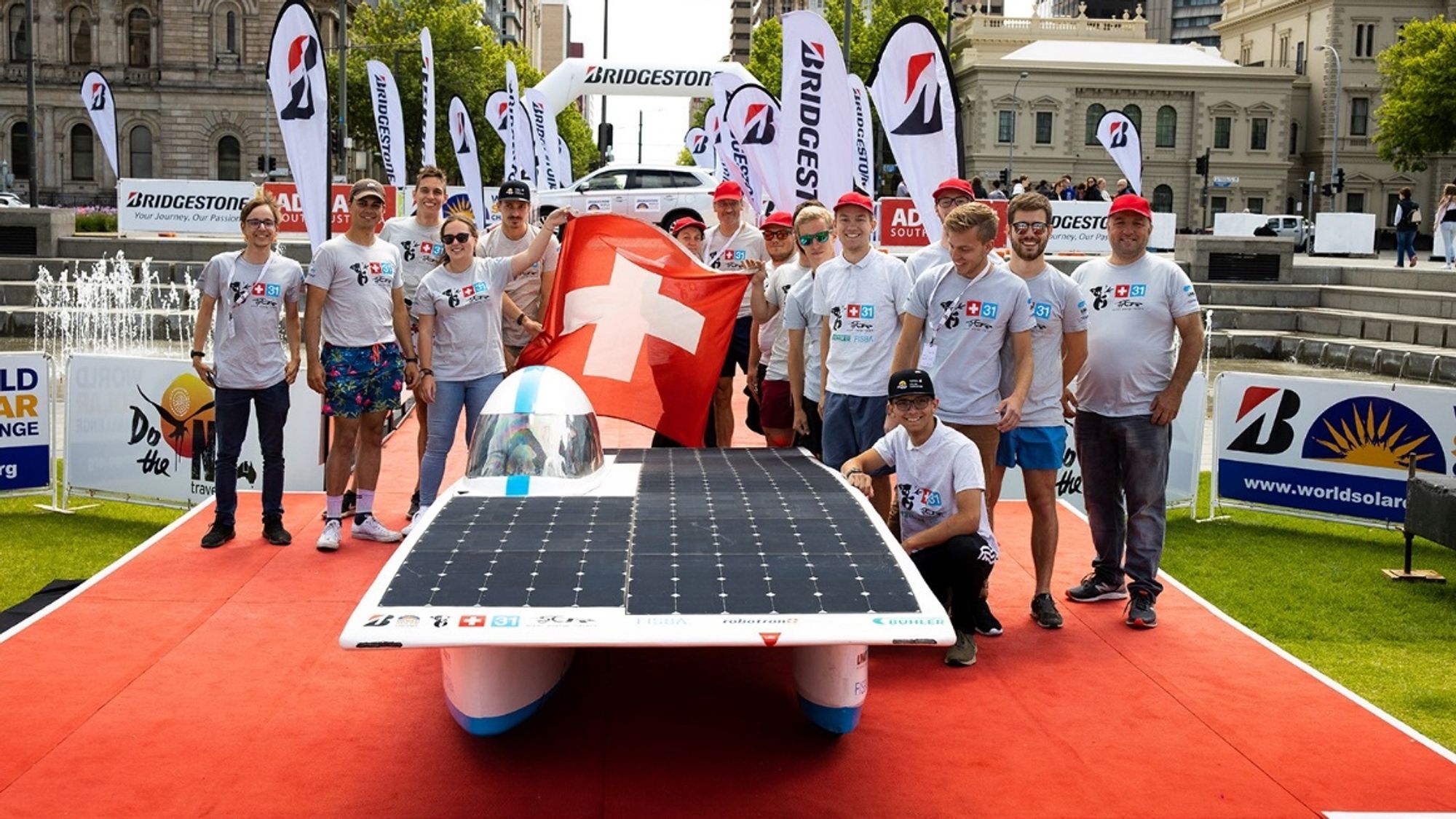 An der World Solar Challenge durch Australien 2019 erreichte das SER-Team den 15. Platz.