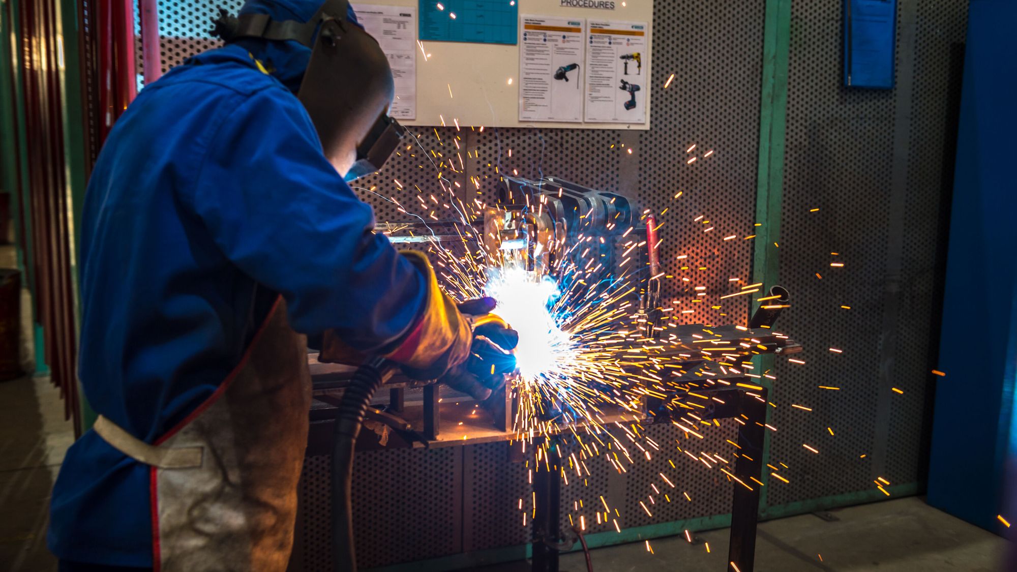 Ein Schweisser bei der Arbeit.